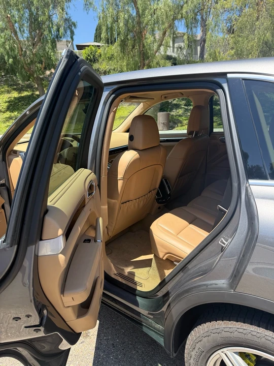 2014 Porsche 958 Cayenne - Image 12 of 16