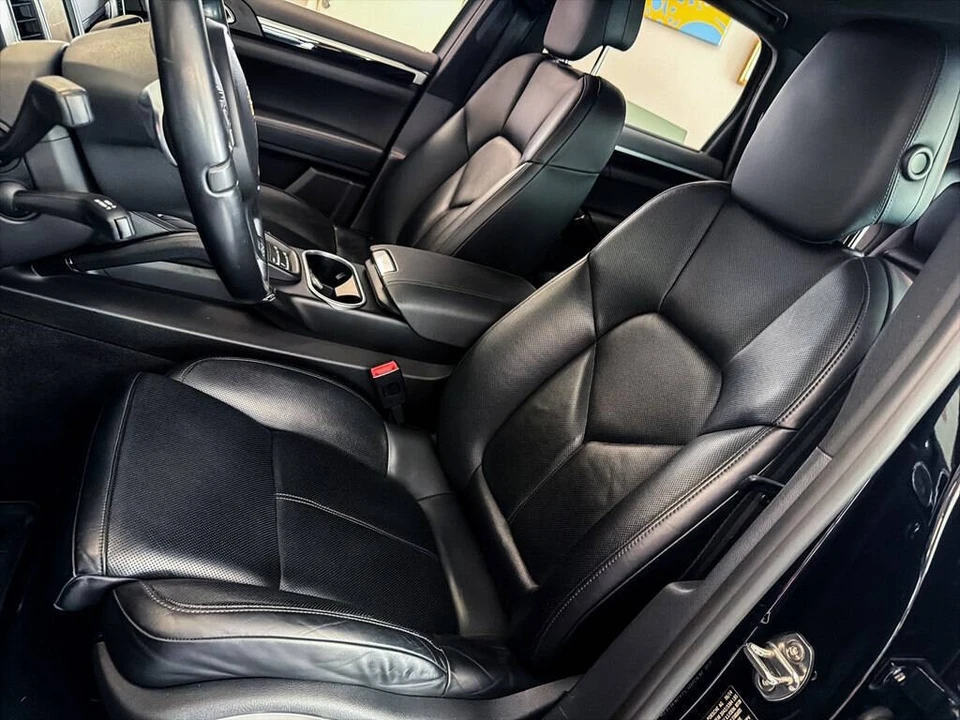 2014 Porsche 958 Cayenne - Image 18 of 31