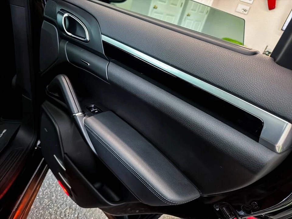 2014 Porsche 958 Cayenne - Image 25 of 31