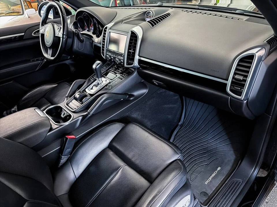 2014 Porsche 958 Cayenne - Image 27 of 31