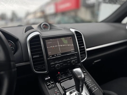 2014 Porsche 958 Cayenne - Image 11 of 16