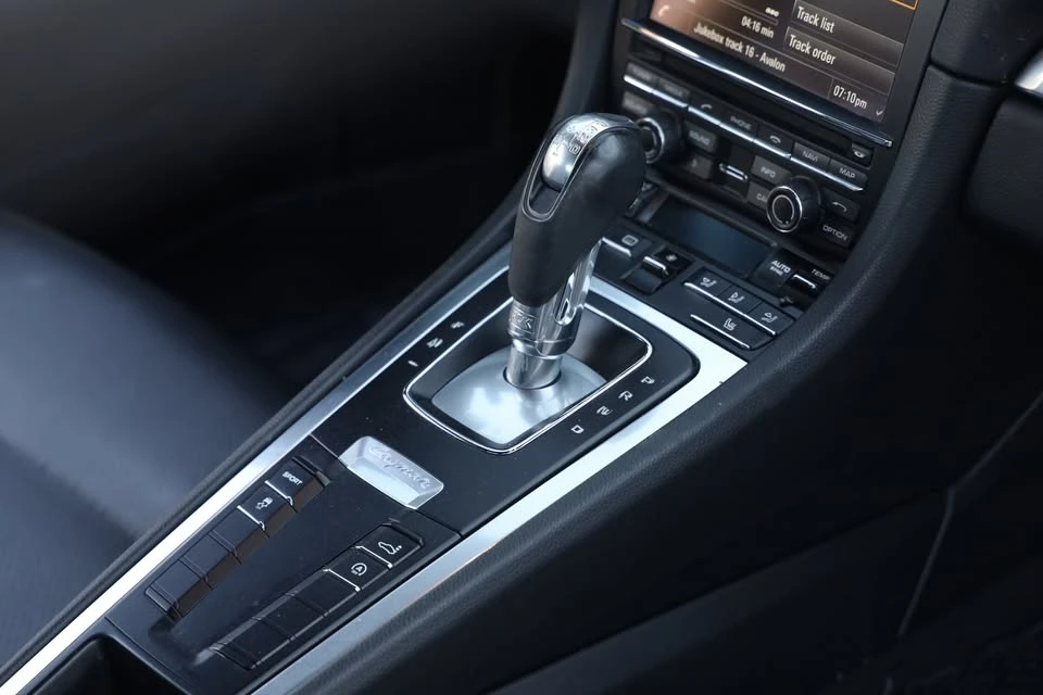 2014 Porsche 981 Cayman - Image 17 of 20