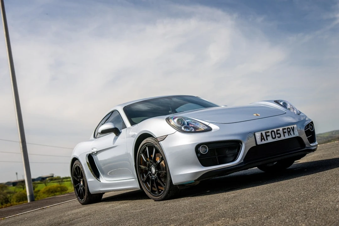 2014 Porsche 981 Cayman - Image 5 of 30