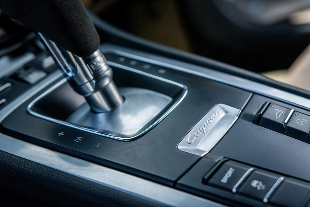 2014 Porsche 981 Cayman - Image 24 of 30