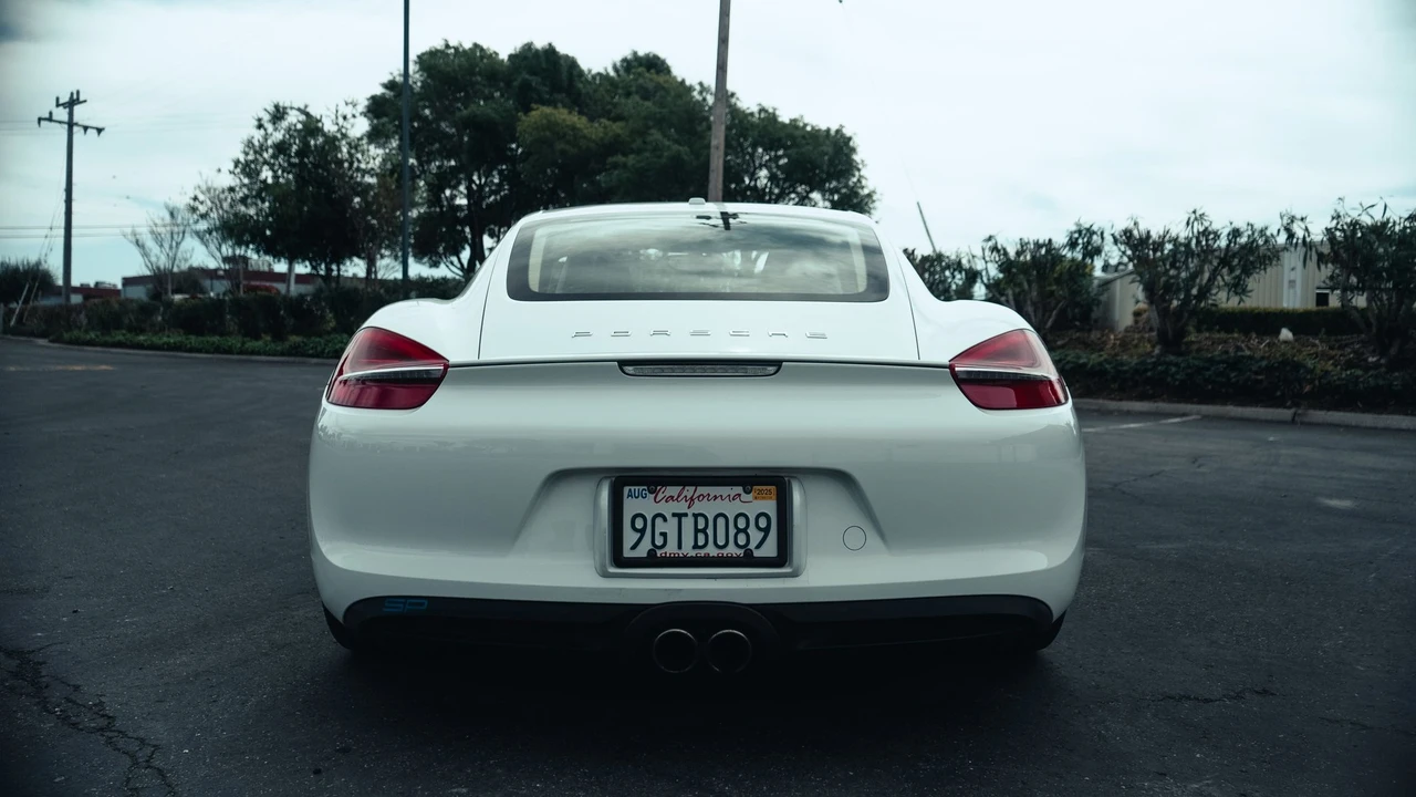 2014 Porsche 981 Cayman - Image 31 of 31