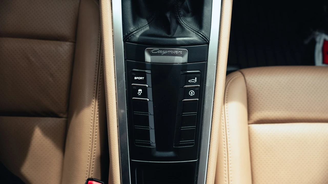 2014 Porsche 981 Cayman - Image 17 of 31