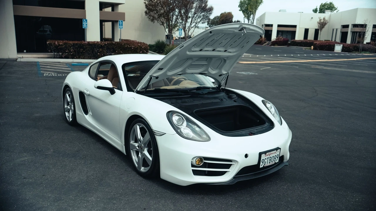 2014 Porsche 981 Cayman - Image 7 of 31