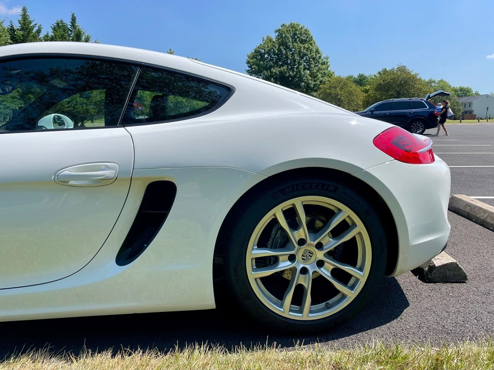 2014 Porsche 981 Cayman - Image 3 of 17