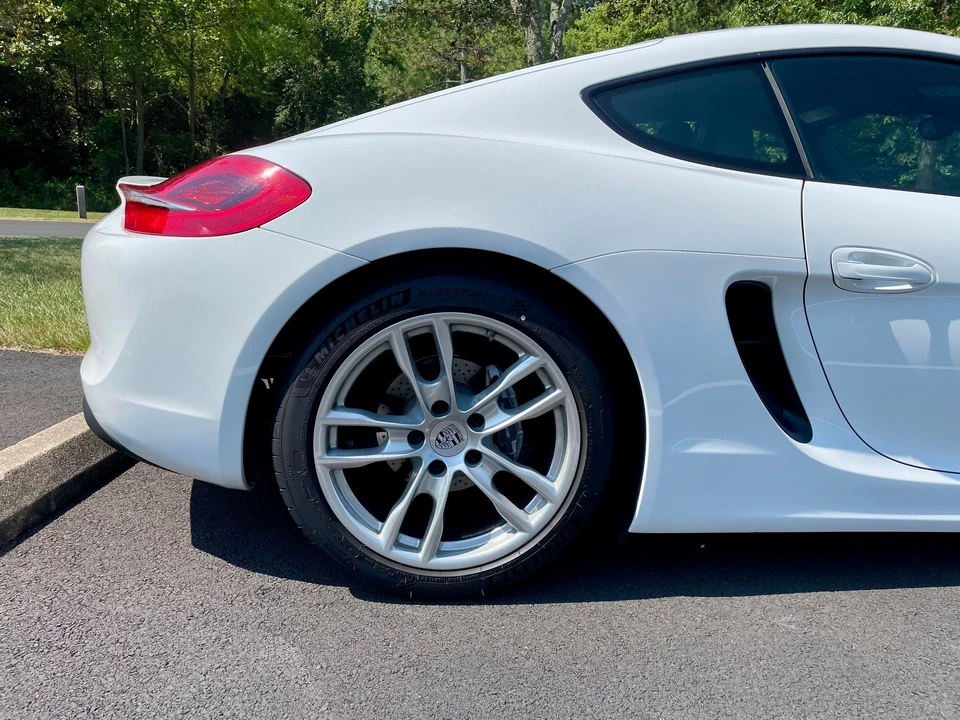 2014 Porsche 981 Cayman - Image 4 of 17