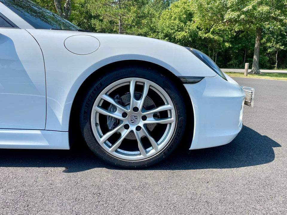2014 Porsche 981 Cayman - Image 9 of 17