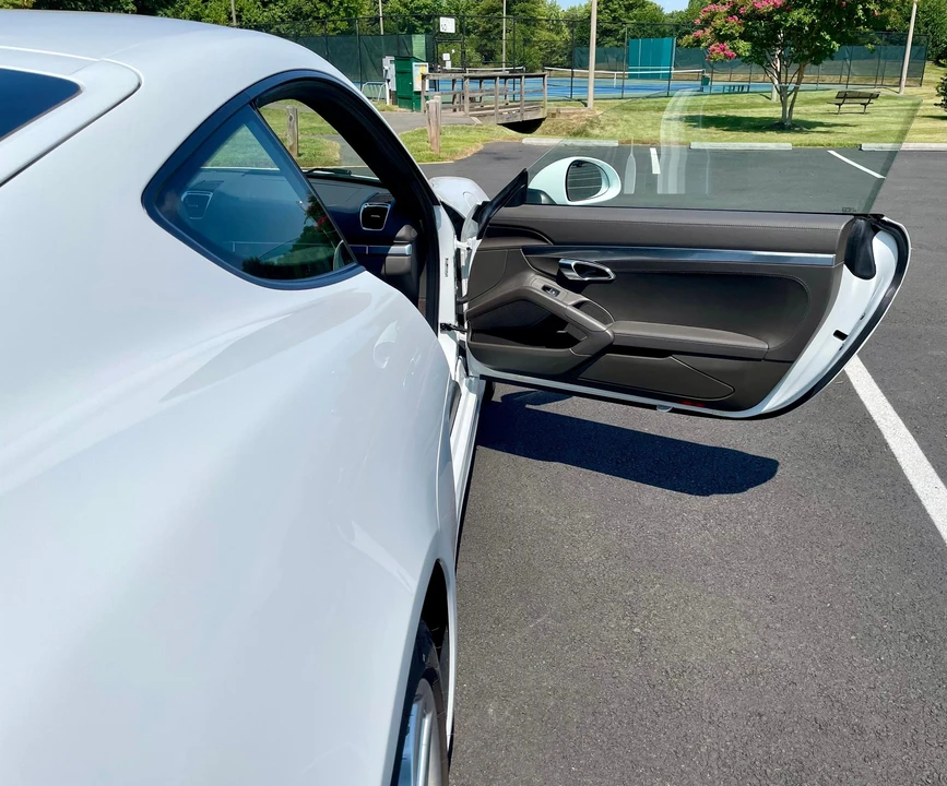 2014 Porsche 981 Cayman - Image 10 of 17