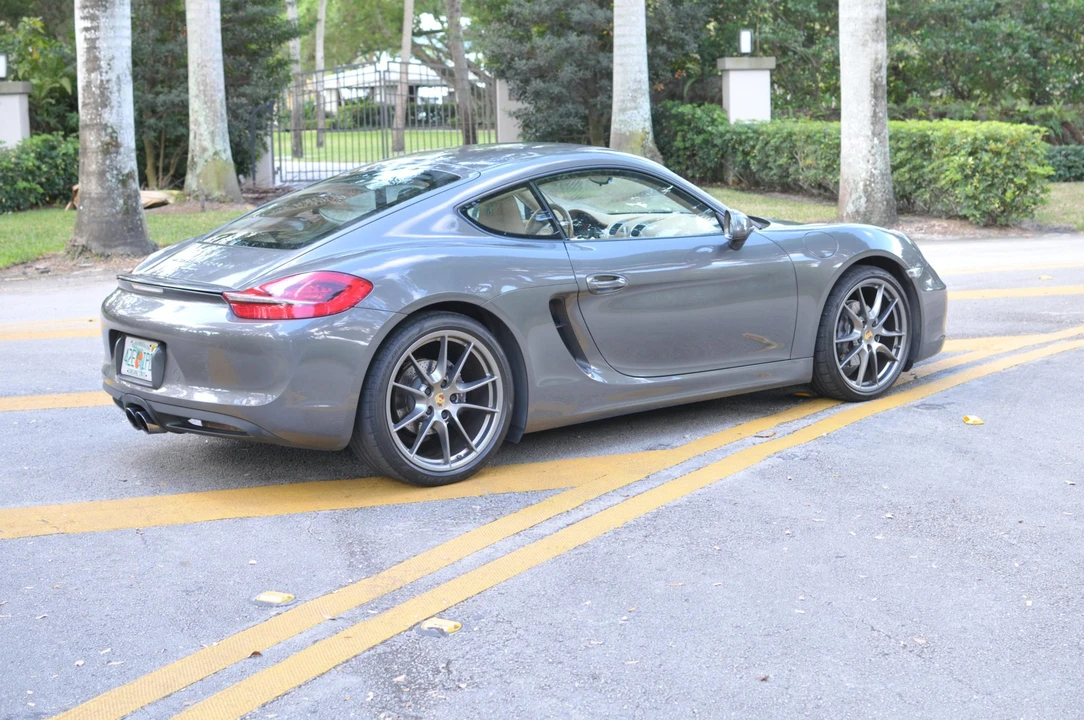 2014 Porsche 981 Cayman - Image 17 of 31