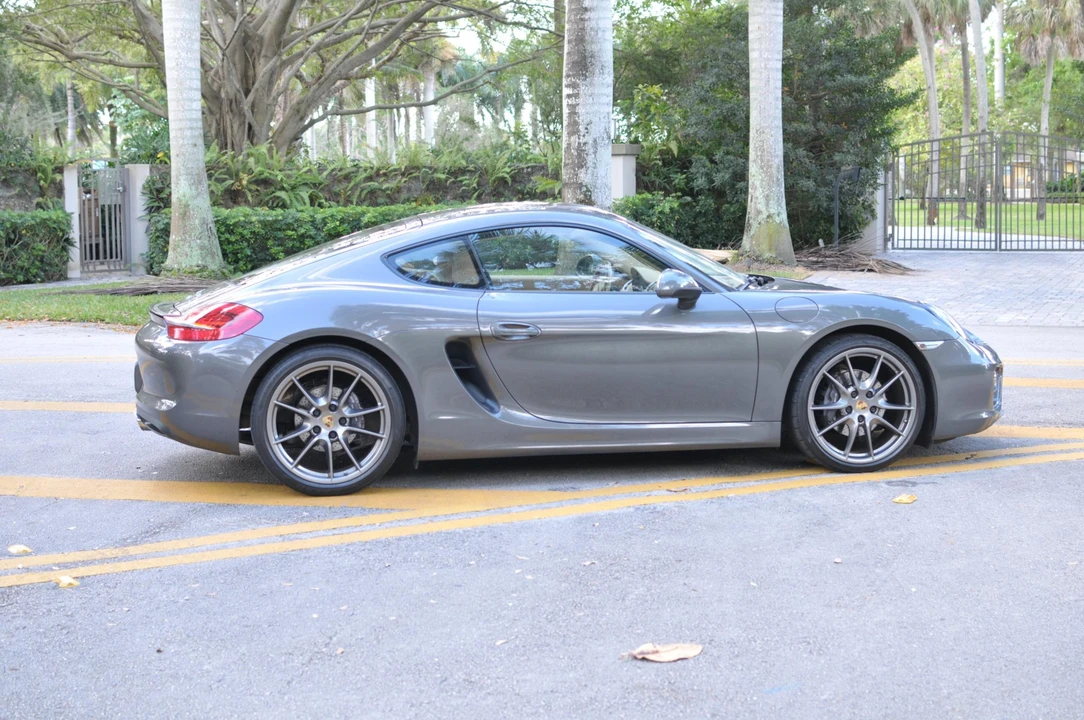 2014 Porsche 981 Cayman - Image 18 of 31