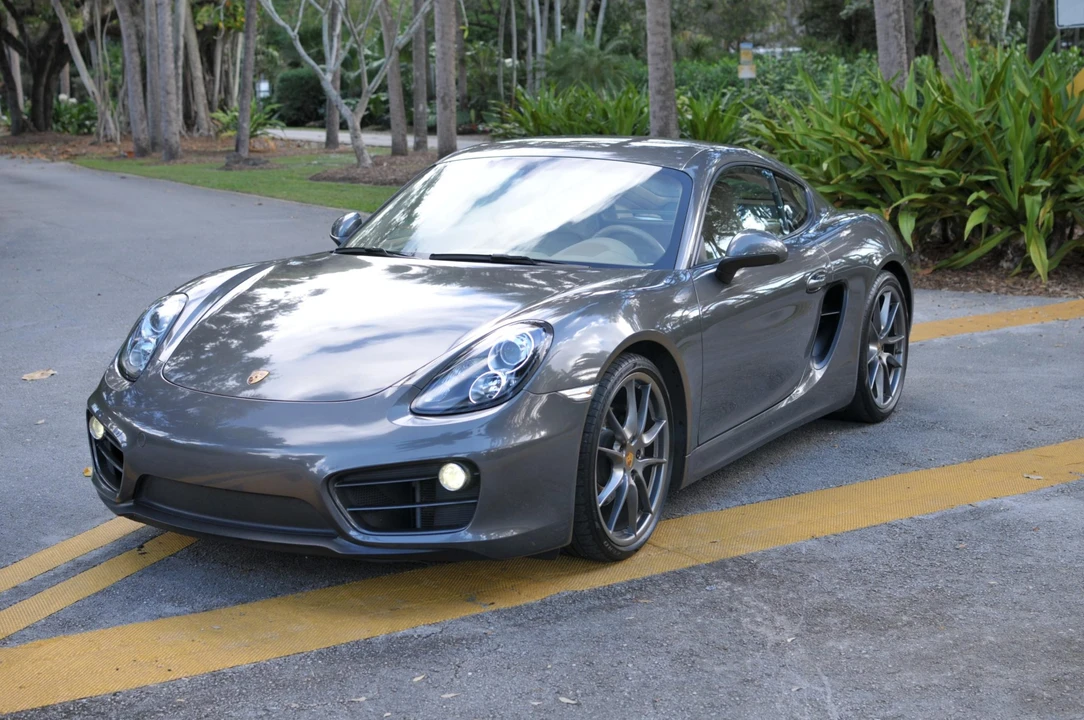 2014 Porsche 981 Cayman - Image 2 of 31
