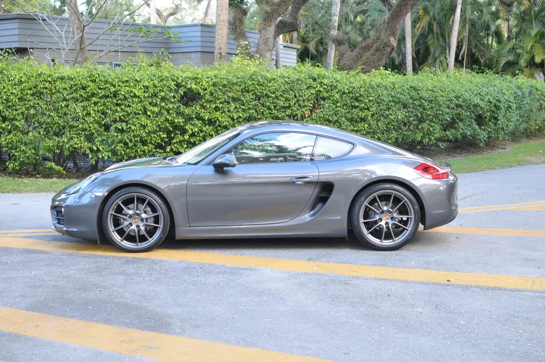 2014 Porsche 981 Cayman - Image 8 of 31