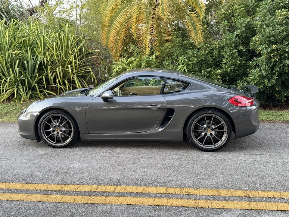 2014 Porsche 981 Cayman - Image 29 of 31