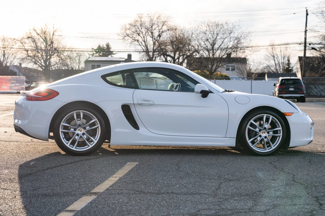 2014 Porsche 981 Cayman - Image 4 of 31