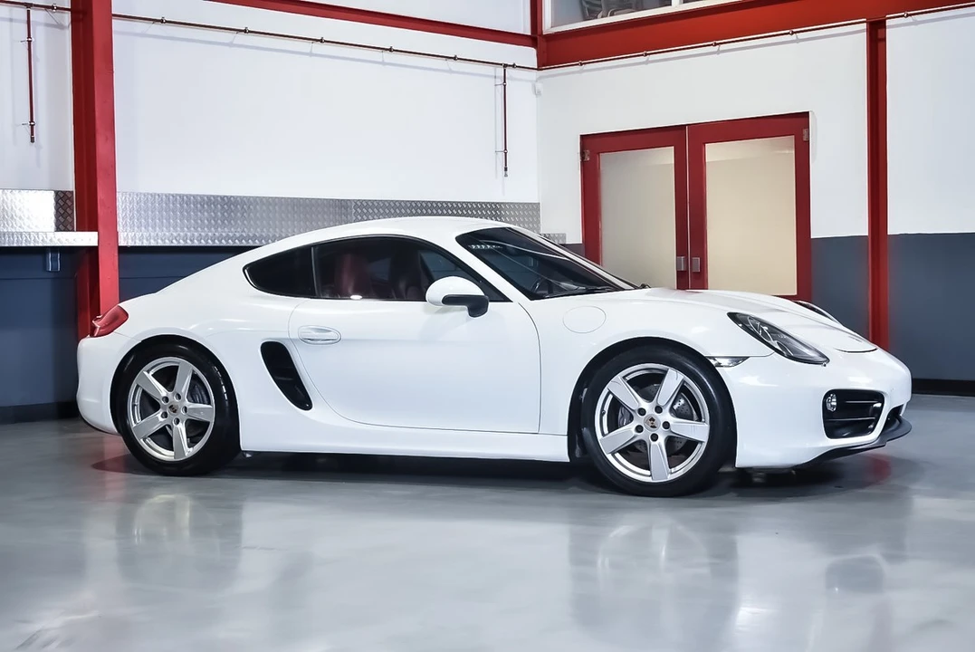 2015 Porsche 981 Cayman - Image 14 of 30