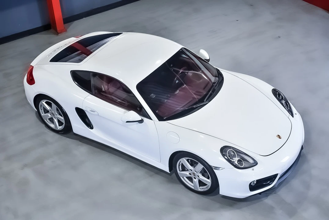 2015 Porsche 981 Cayman - Image 18 of 30