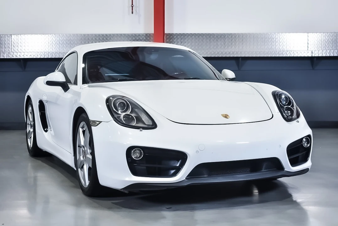 2015 Porsche 981 Cayman - Image 5 of 30