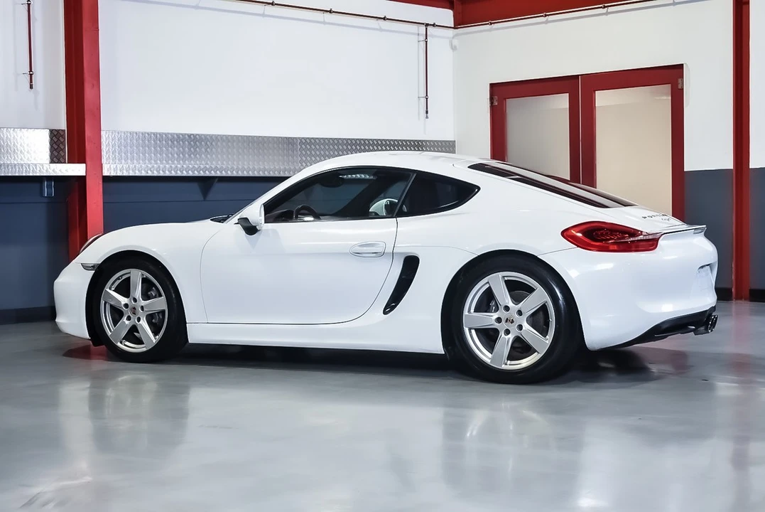 2015 Porsche 981 Cayman - Image 8 of 30