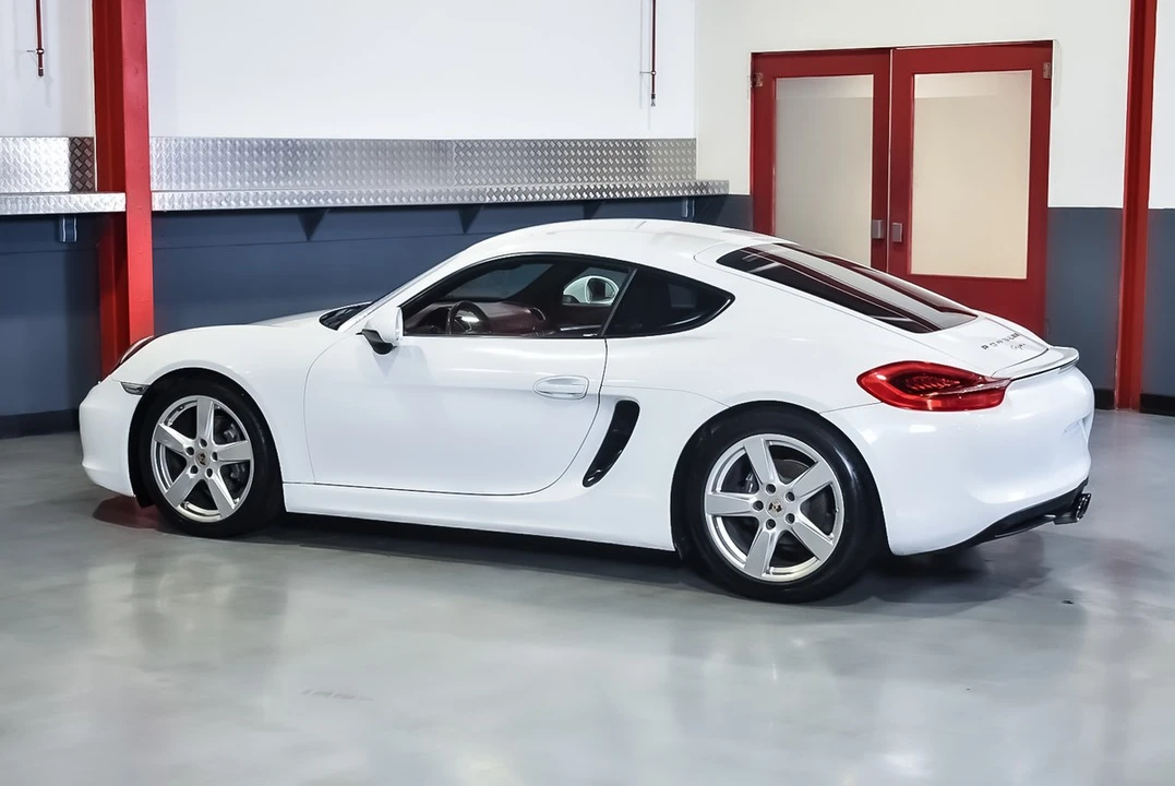 2015 Porsche 981 Cayman - Image 7 of 30
