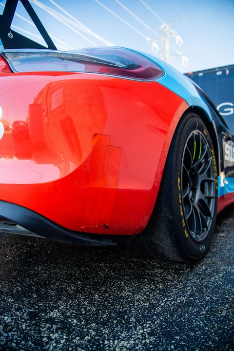2014 Porsche 981 Cayman - Image 6 of 31