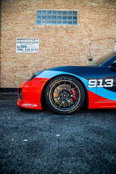 2014 Porsche 981 Cayman - Image 10 of 31