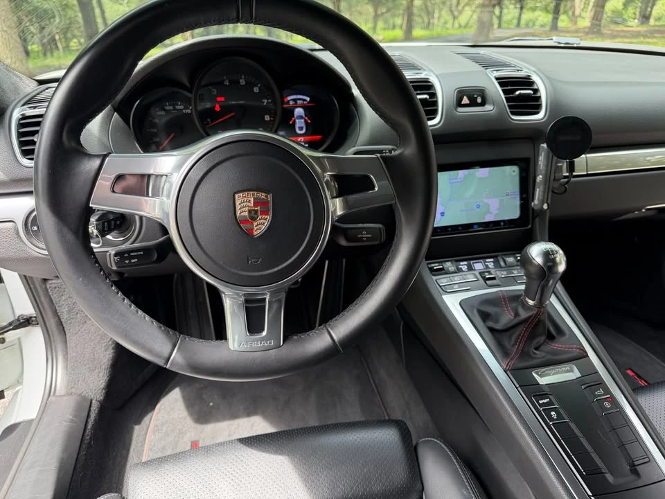 2014 Porsche 981 Cayman - Image 9 of 11