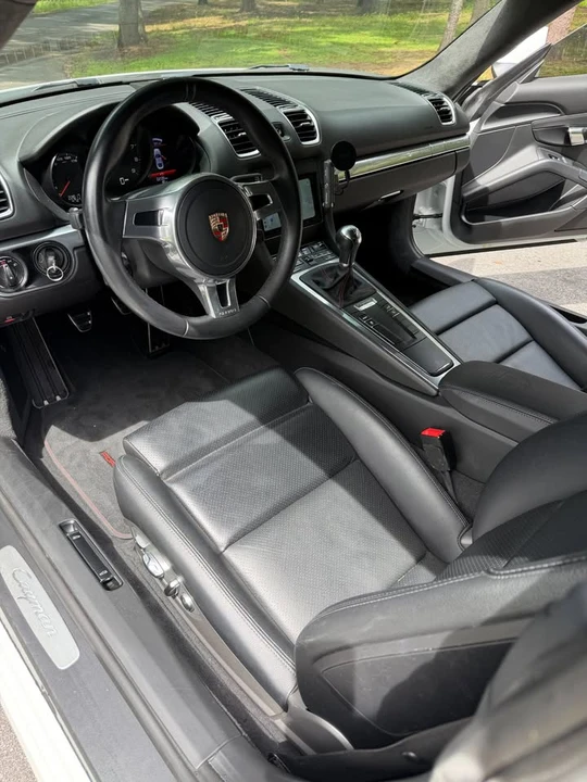 2014 Porsche 981 Cayman - Image 10 of 11