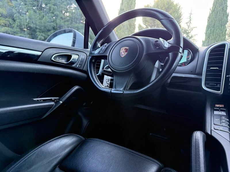 2014 Porsche 981 Cayman - Image 16 of 20