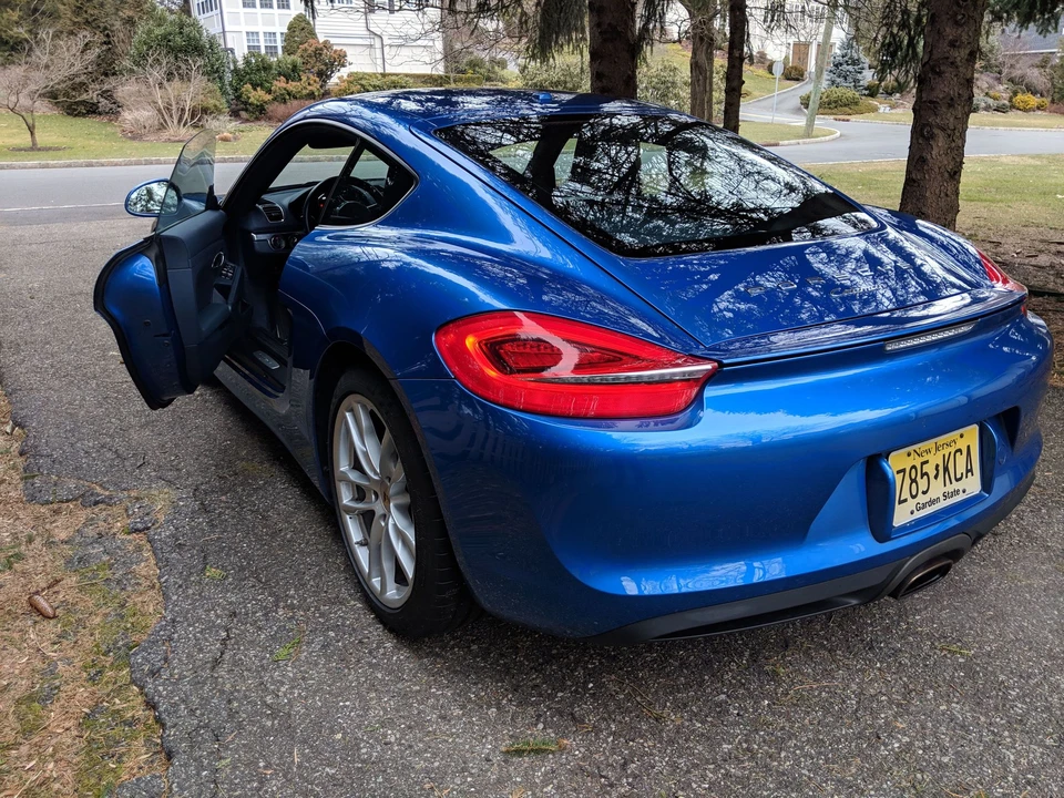 2014 Porsche 981 Cayman - Image 2 of 8