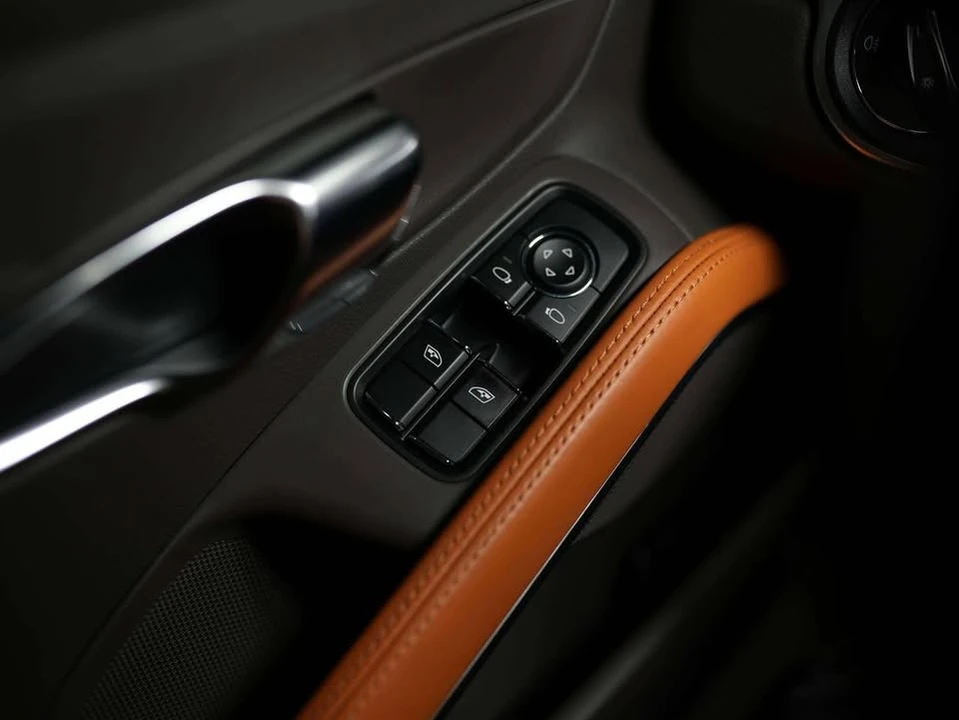 2014 Porsche 981 Cayman - Image 17 of 20