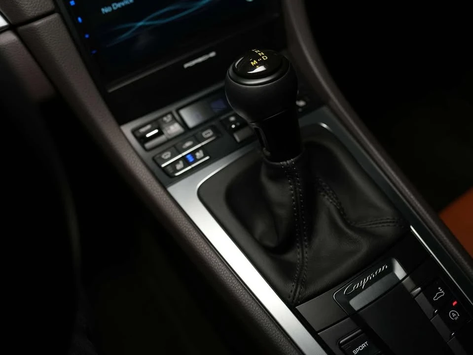 2014 Porsche 981 Cayman - Image 15 of 20