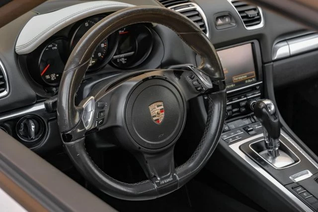 2014 Porsche 981 Cayman - Image 17 of 21