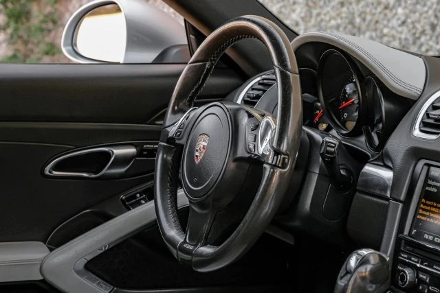 2014 Porsche 981 Cayman - Image 16 of 21