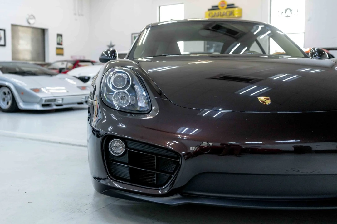 2014 Porsche 981 Cayman - Image 11 of 12