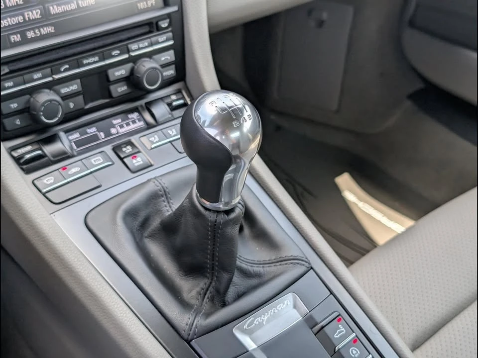 2014 Porsche 981 Cayman - Image 19 of 20