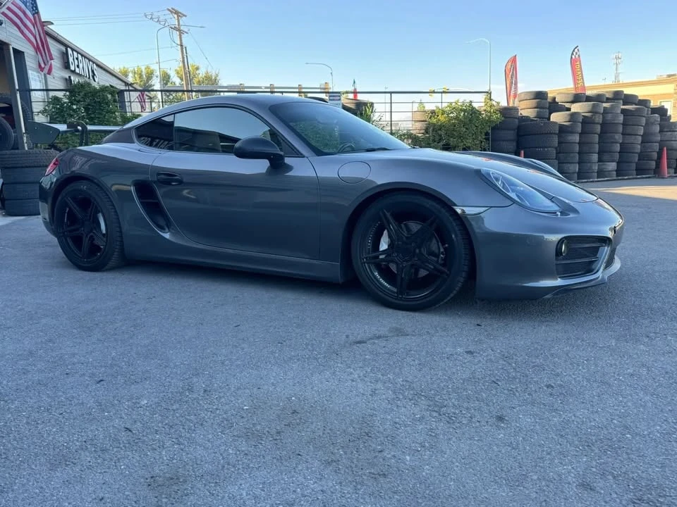 2014 Porsche 981 Cayman - Image 9 of 20