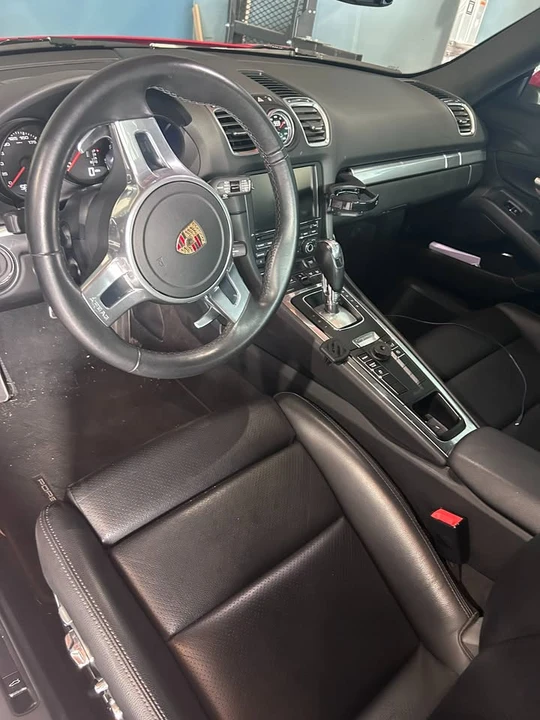 2014 Porsche 981 Cayman - Image 8 of 15