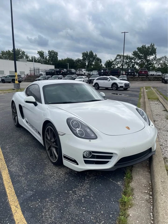 2014 Porsche 981 Cayman - Image 2 of 18