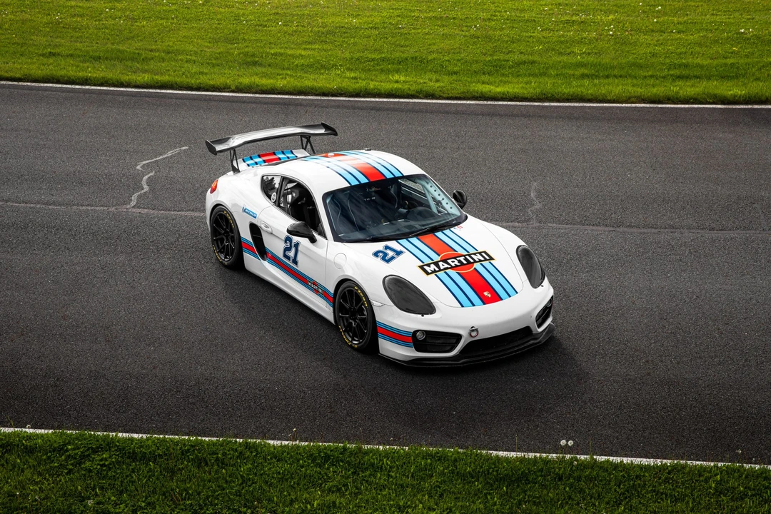 2014 Porsche 981 Cayman - Image 6 of 31