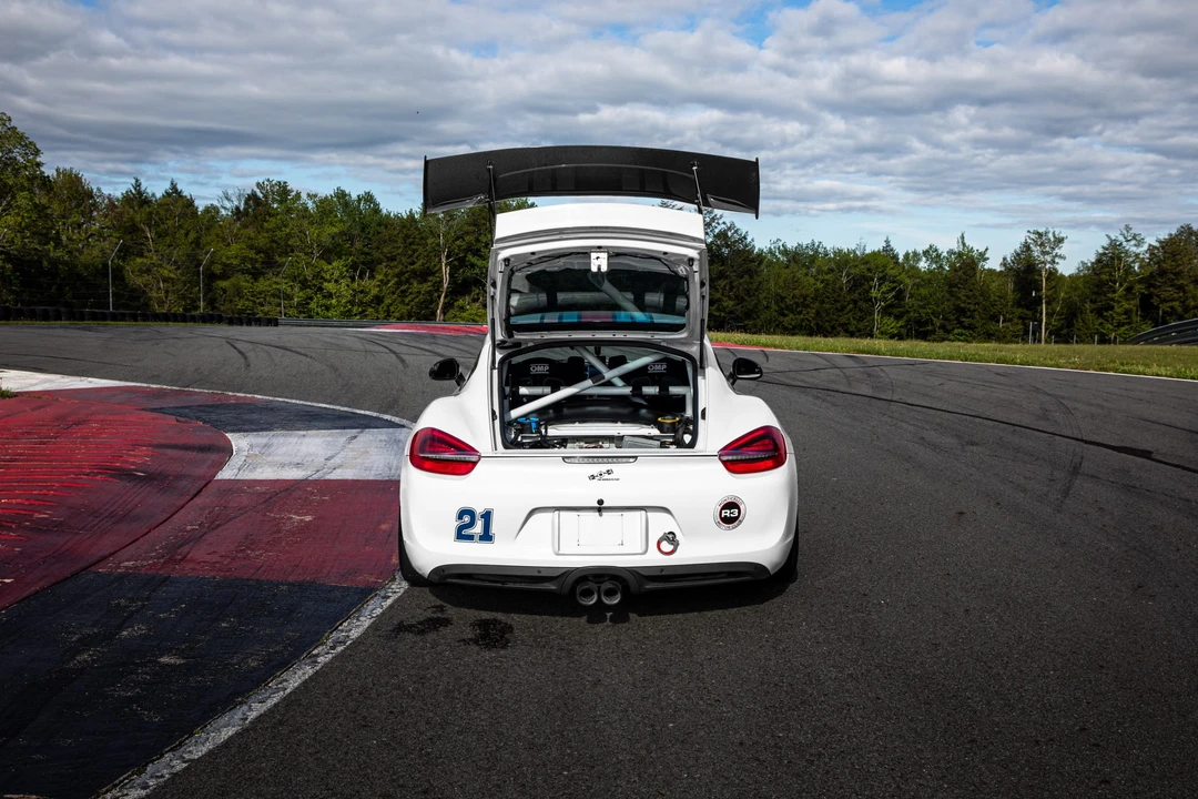2014 Porsche 981 Cayman - Image 15 of 31