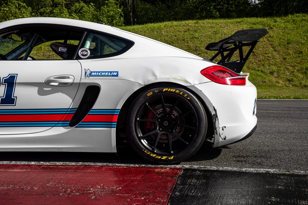 2014 Porsche 981 Cayman - Image 21 of 31