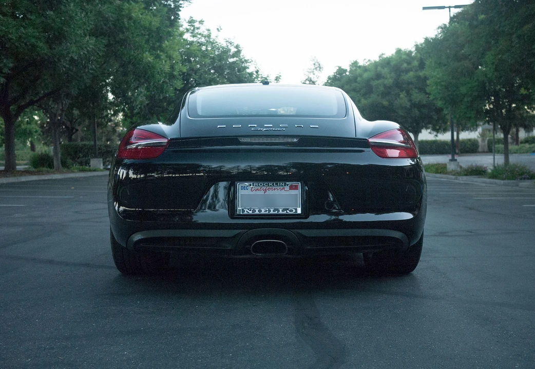2014 Porsche 981 Cayman - Image 4 of 9