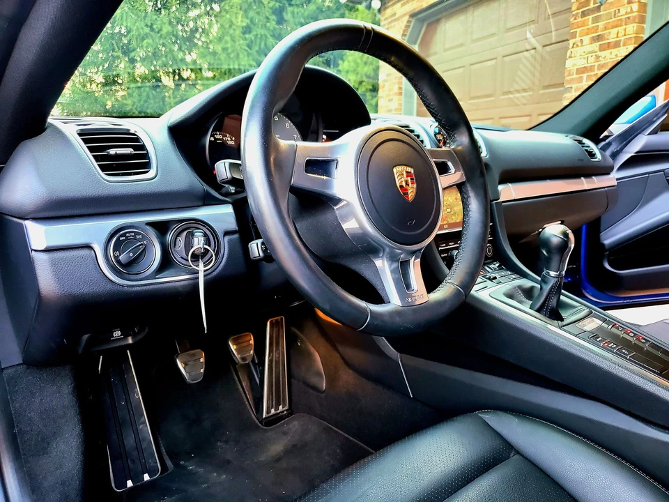 2014 Porsche 981 Cayman S - Image 7 of 9