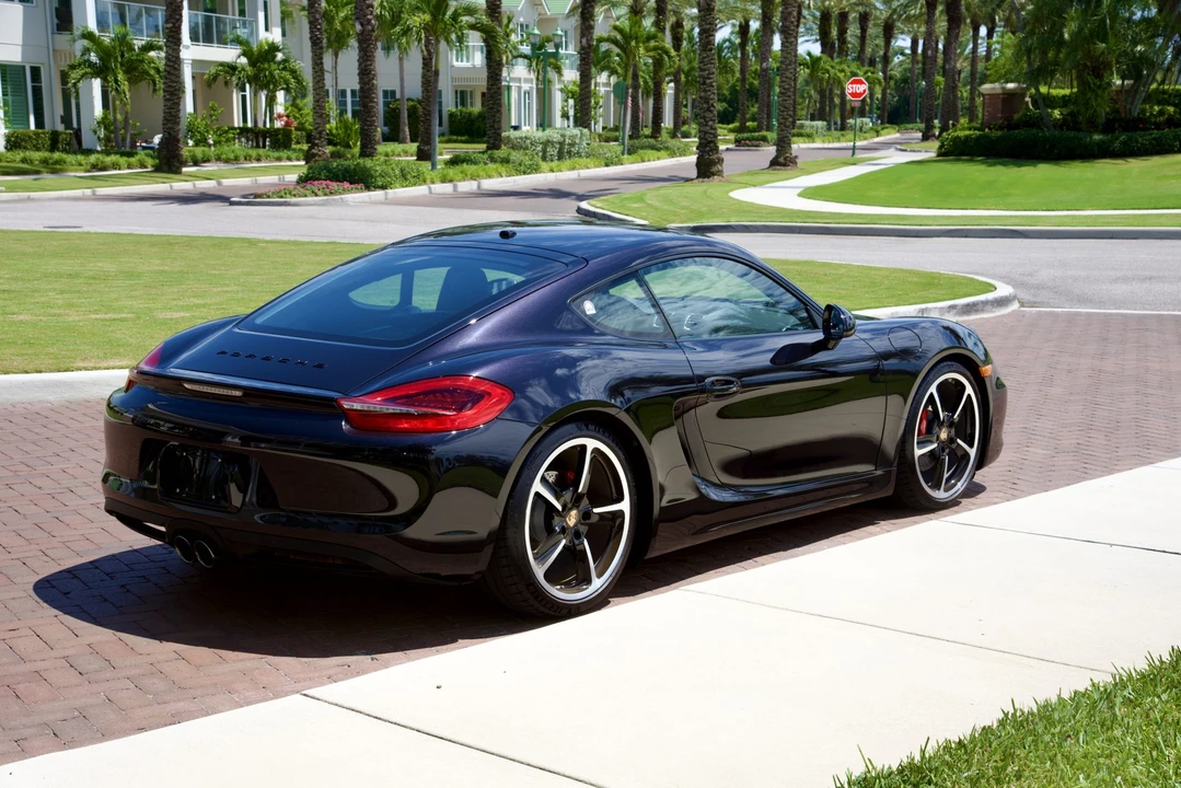 2014 Porsche 981 Cayman S - Image 16 of 31