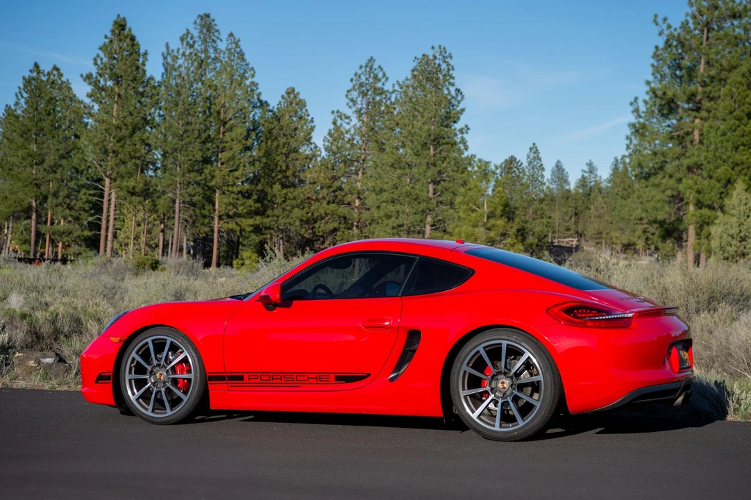 2014 Porsche 981 Cayman S - Image 10 of 31