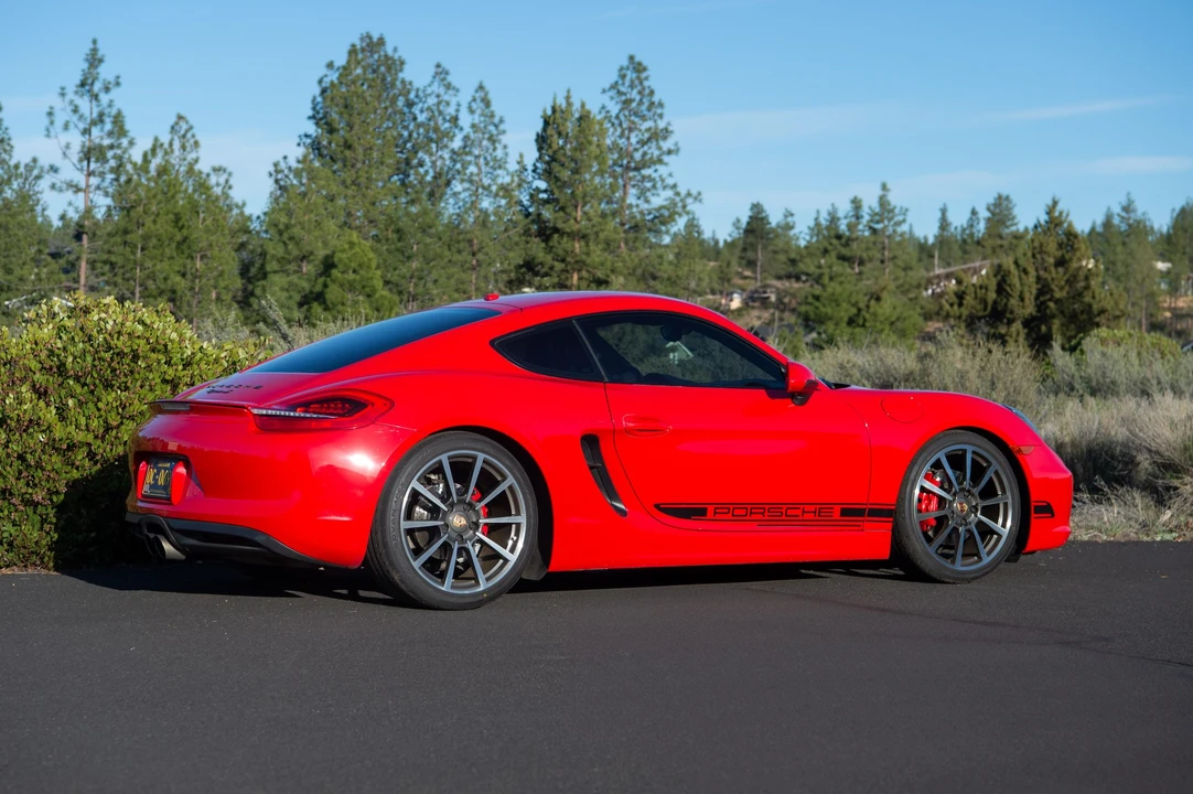 2014 Porsche 981 Cayman S - Image 16 of 31