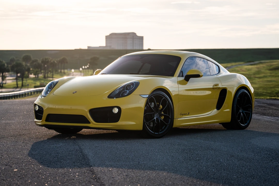 2014 Porsche 981 Cayman S - Image 3 of 31